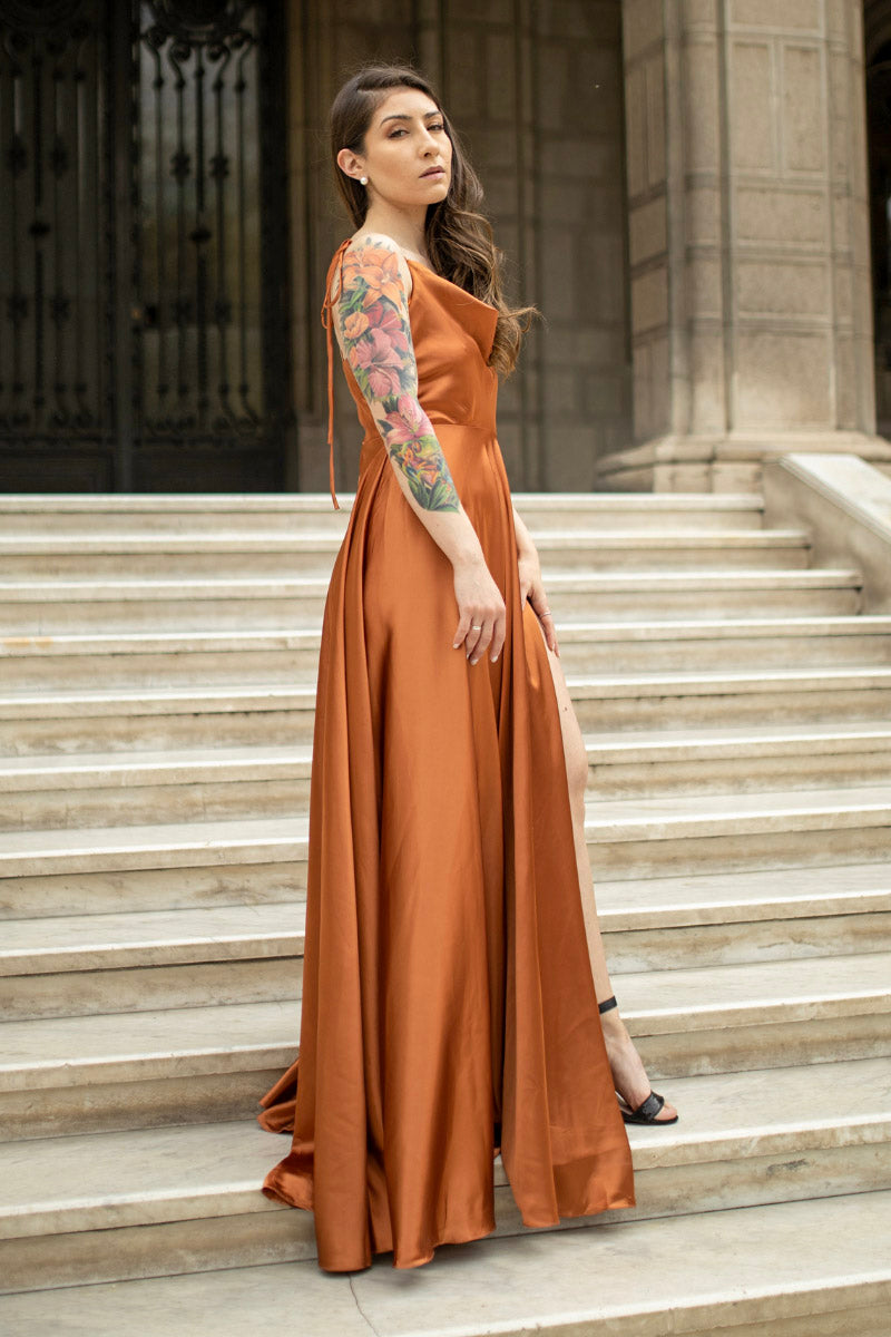 VESTIDO LARGO SATIN FLORA RUST