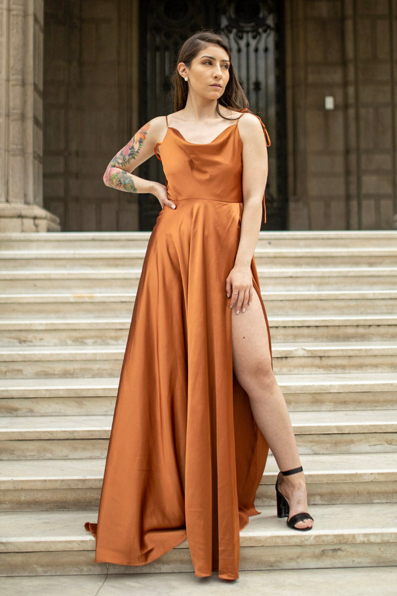 VESTIDO LARGO SATIN FLORA RUST