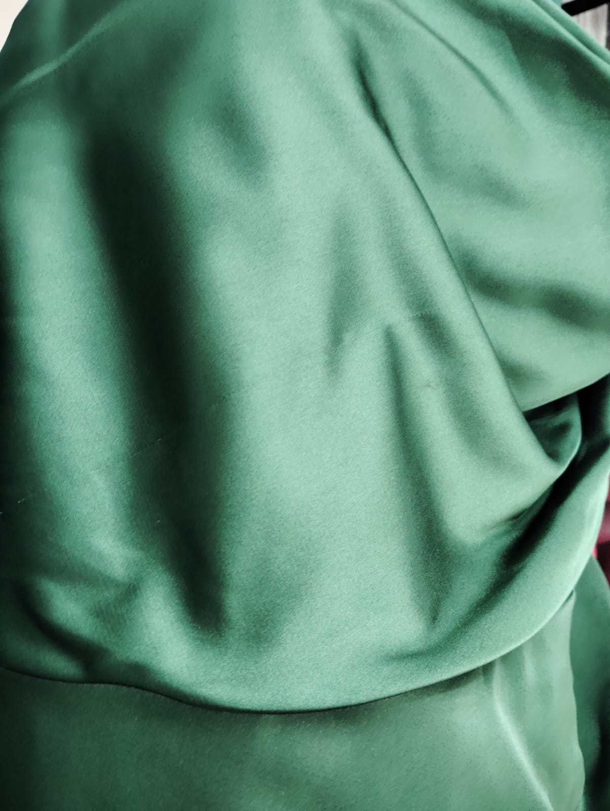 VESTIDO FELISA VERDE- CON DETALLE EN TELA