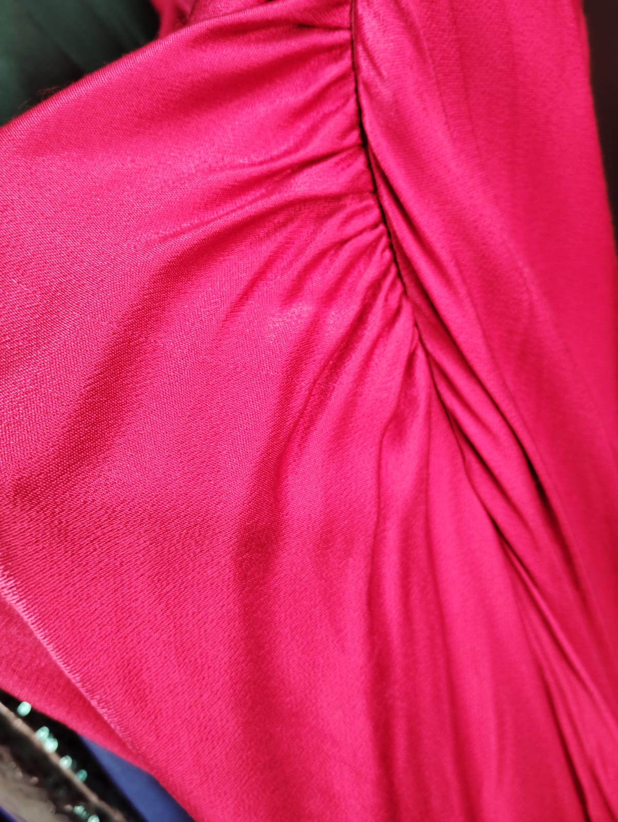VESTIDO KATARA ROJO- CON DETALLE TELA