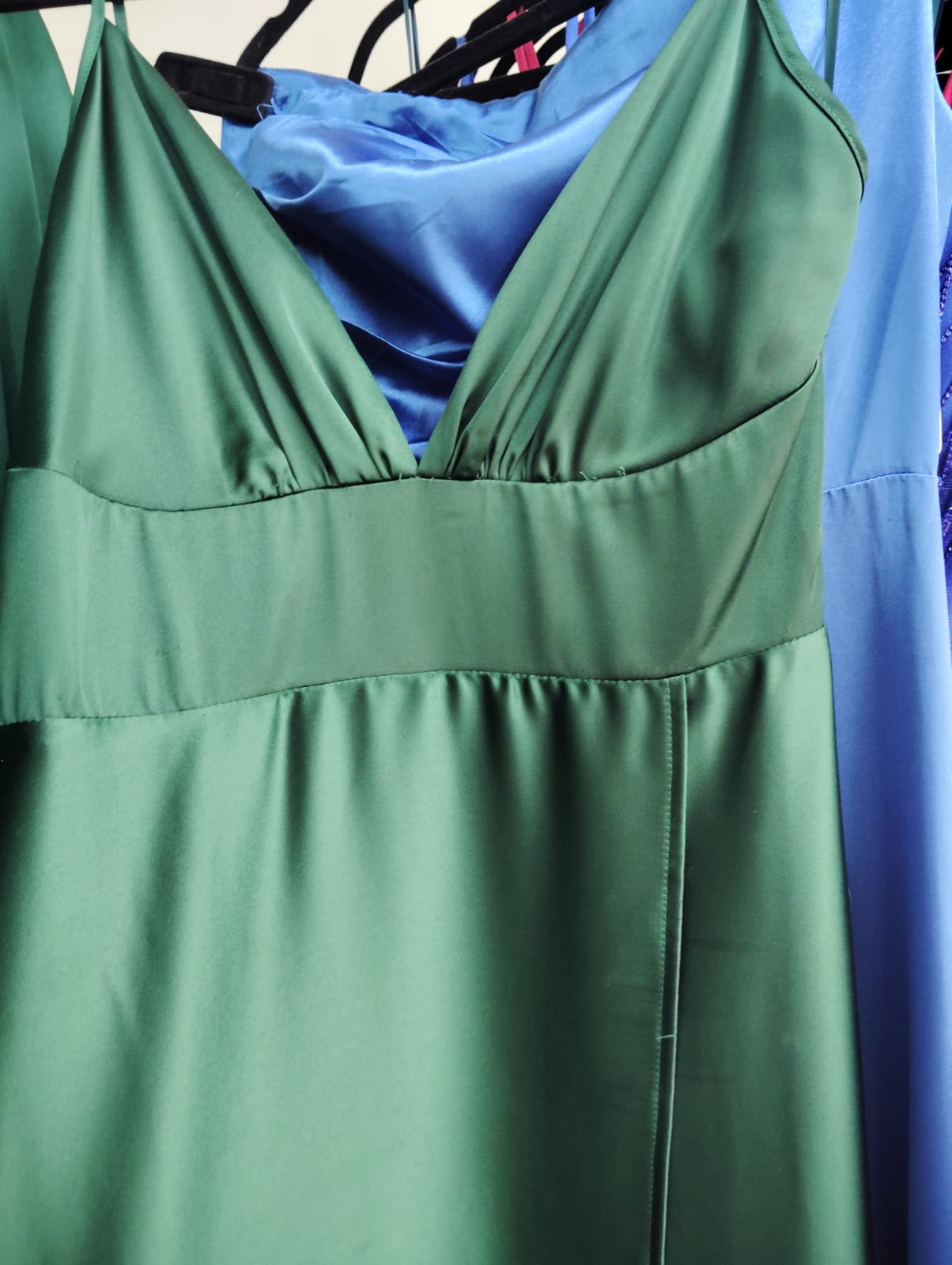 VESTIDO ROBERTA- CON DETALLE TELA