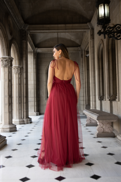 MAXI VESTIDO TUL ZIRCÓN BURDEO