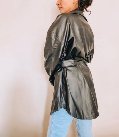 TRENCH ECO CUERO